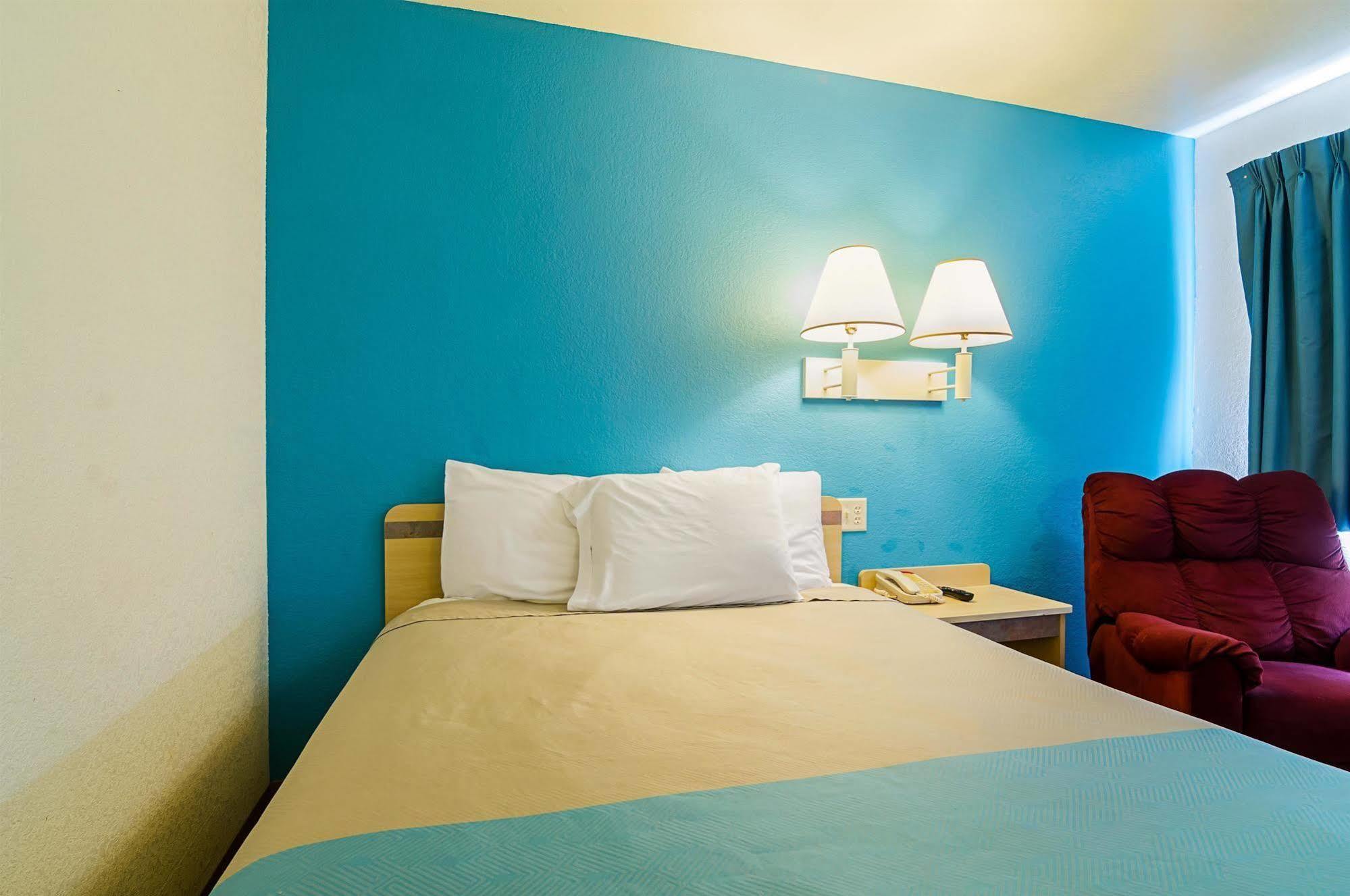 Motel 6-Mitchell, Sd Exteriör bild