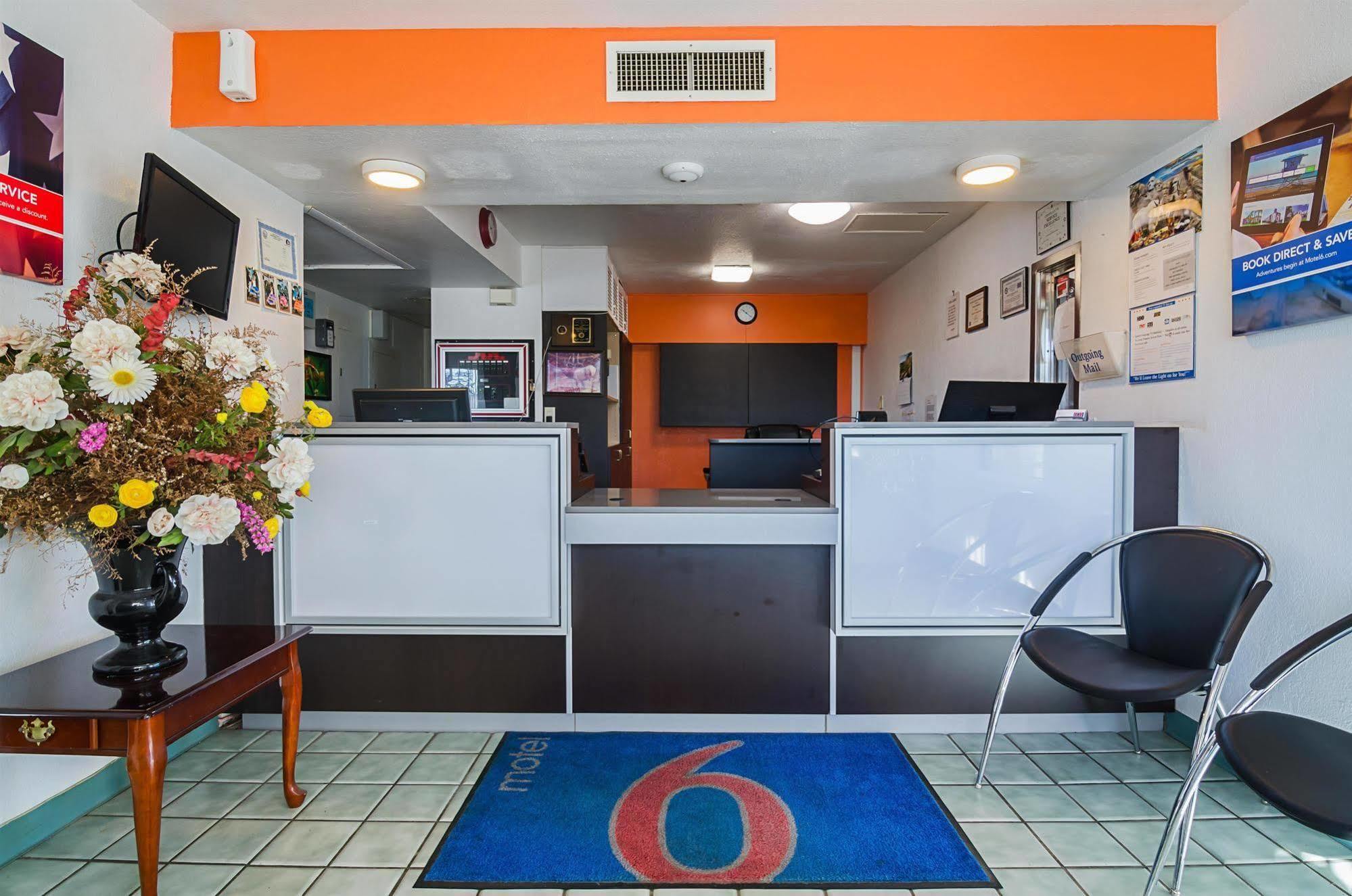 Motel 6-Mitchell, Sd Exteriör bild